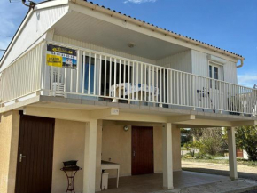 Chalet confortable à 400 m de la plage avec 3 chambres et terrasse – 6 couchages - FR-1-784-8